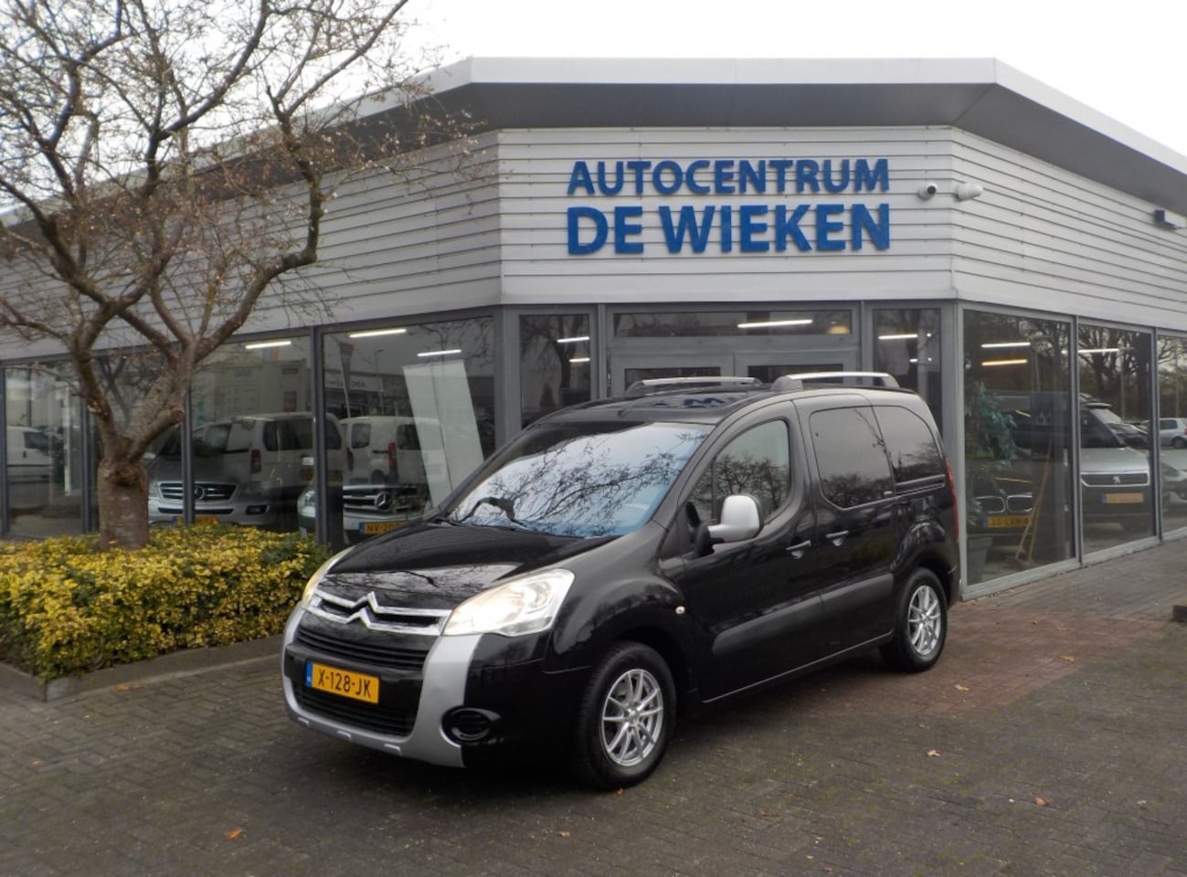 Citroën Berlingo - 1.6 MULTISPACE PANORAMADAK CLIMATE CONTROL LM VELGEN STOELVERWARMING 2X SCHUIFDEUREN TREKH - AutoWereld.nl