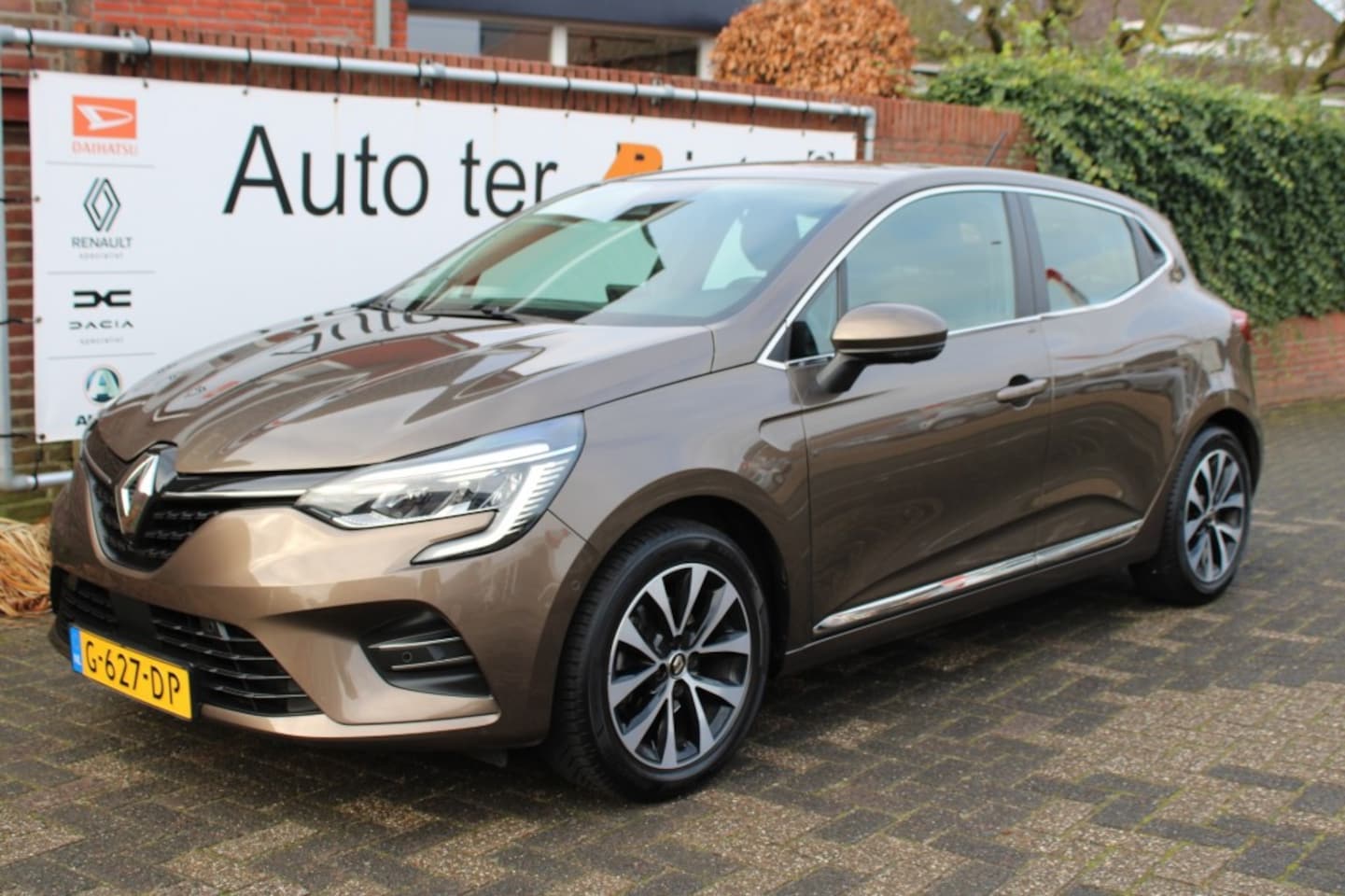 Renault Clio - 1.3i TCe  130 pk EDC AUTOMAAT Intens met o.a. 360 camera/parkeerass. e.t.c. - AutoWereld.nl