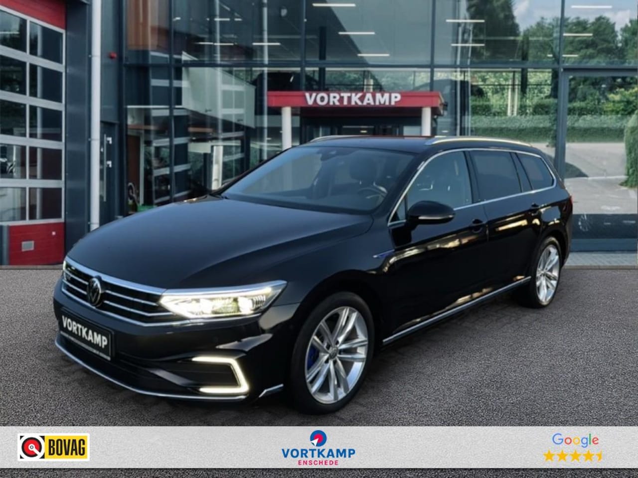 Volkswagen Passat Variant - 1.4 TSI DSG GTE CAMERA/ACC/TREKHAAK/NAVI/CARPLAY/ELEK.ACHTERKLEP/STOELVERW. - AutoWereld.nl