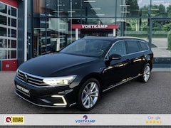 Volkswagen Passat Variant - 1.4 TSI DSG GTE CAMERA/ACC/TREKHAAK/NAVI/CARPLAY/ELEK.ACHTERKLEP/STOELVERW