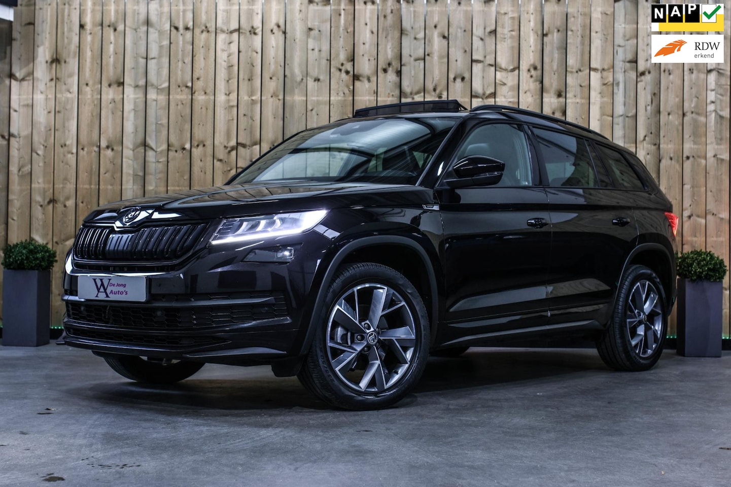 Skoda Kodiaq - 1.5 TSI Sportline 7p. *Pano*Canton*Keyless*Camera*Trekhaak* - AutoWereld.nl
