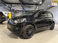 Volkswagen Up! - 1.0 high up BlueMotion/Panoramadak/Dealer onderhouden