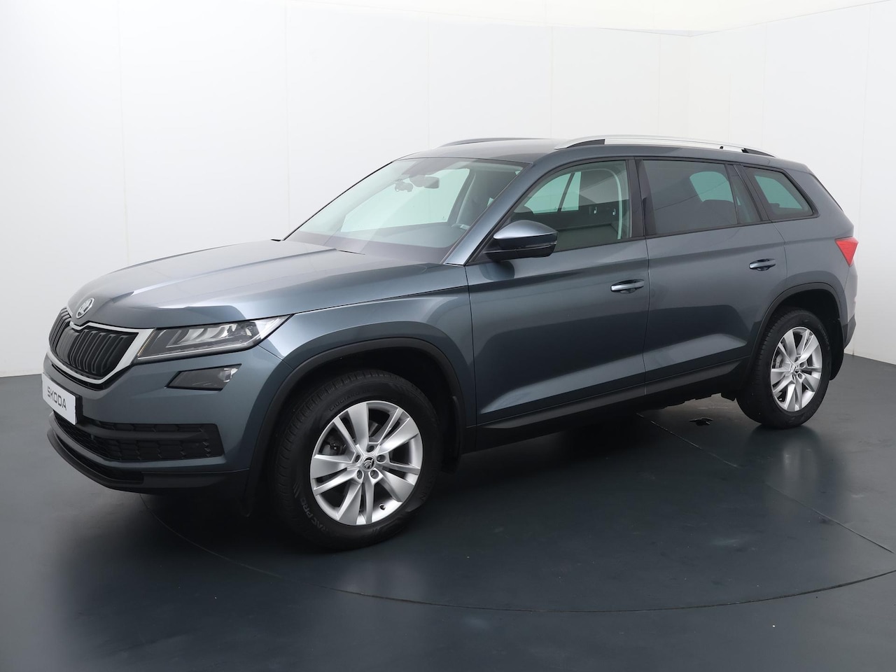 Skoda Kodiaq - 1.5 TSI Ambition Business | 150 PK | Automaat | Trekhaak | Stoelverwarming | Navigatie - AutoWereld.nl