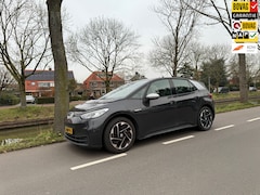 Volkswagen ID.3 - First 58 kWh * Accucel storing/fault / Auto rijdt goed / NL Auto