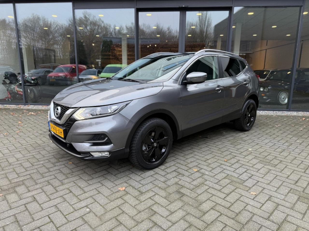 Nissan Qashqai - 1.3 DIG-T Edition 140pk,Panorama,Carplay,Clima,Cruise,Camera,PDC - AutoWereld.nl