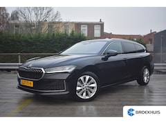 Skoda Superb Combi - 1.5 TSI 204PK iV First Edition | TREKHAK | STOELVERW. | NAVIGATIE | KEYLESS ENTREE | APP.