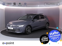Volkswagen Golf - 1.5 eTSI 50 Jahre Edition 150 pk Automaat (DSG) | Navigatie | Panoramadak | Parkeersensore