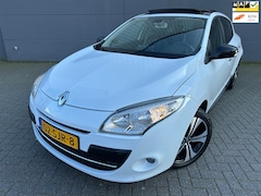 Renault Mégane - 1.4 TCe Bose*NAVI*NEW APK*NAP*CRUISE*PANAROMA*TERKHAAK*PARK-REGENSENSOREN