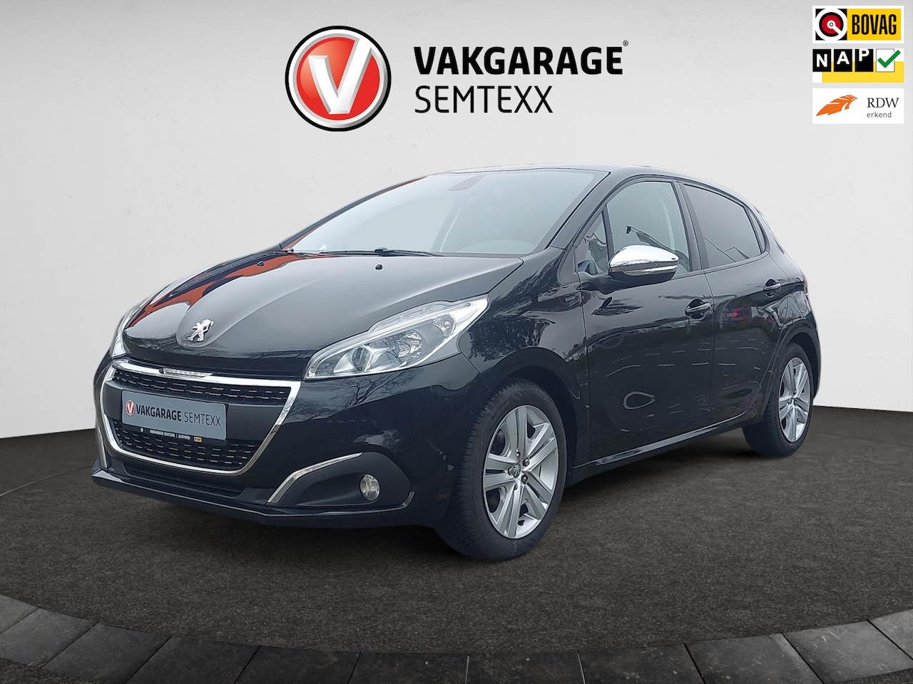 Peugeot 208 - 1.2 PureTech Signature | Org. NL | Airco | Navi | Cruise Control | Android Auto | Apple Ca - AutoWereld.nl