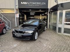BMW 1-serie Cabrio - 118i/Cabrio/Zwart'/Bom voll Opties/Carplay/APK/nette Auto
