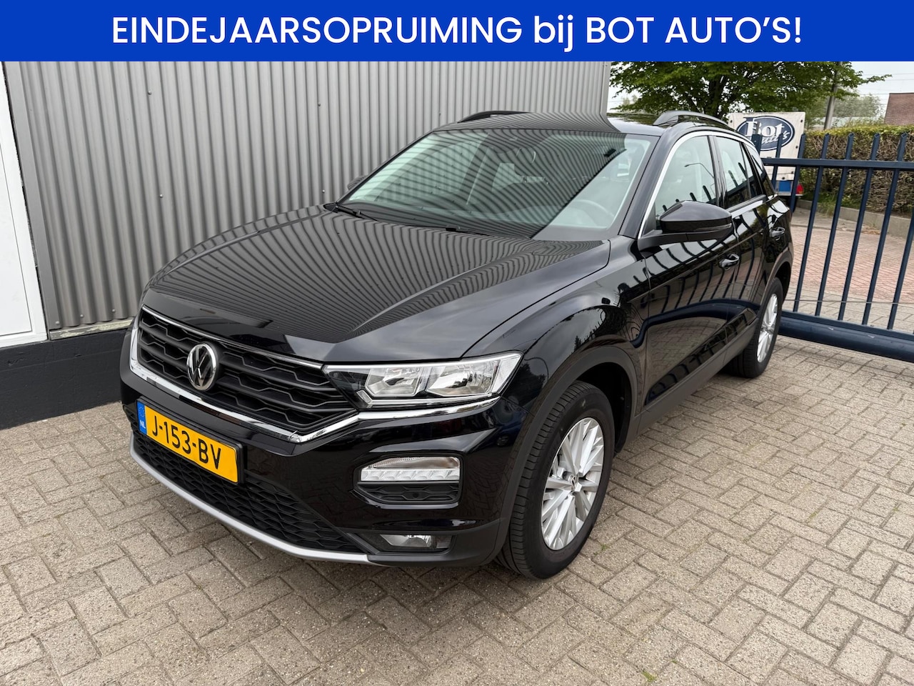 Volkswagen T-Roc - 1.0 TSI Style / Apple Car Play / 1e eigenaar / Cruise Control / Airco / Trekhaak / Navigat - AutoWereld.nl