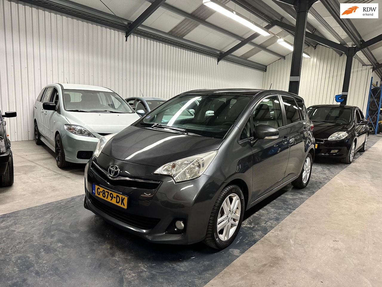 Toyota Verso S - 1.3 VVT-i Dynamic 1.3 VVT-i Dynamic - AutoWereld.nl