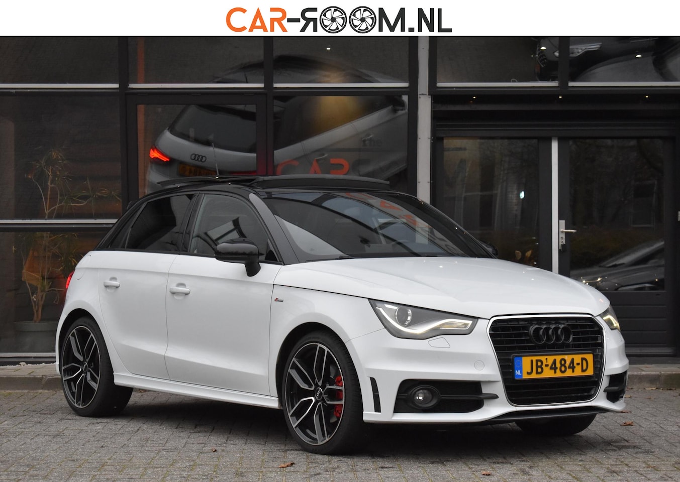 Audi A1 Sportback - 1.4 TFSI S Line Nw.Motor Kuipstoelen Xenon Led Pano DSG Miltech - AutoWereld.nl