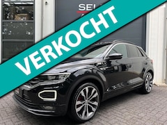 Volkswagen T-Roc - 2.0 TSI 4-Motion 3x R-Line DSG Virtual/Pano/Keyless/Trekhaak/ACC/Climate/Navigatie/Bluetoo
