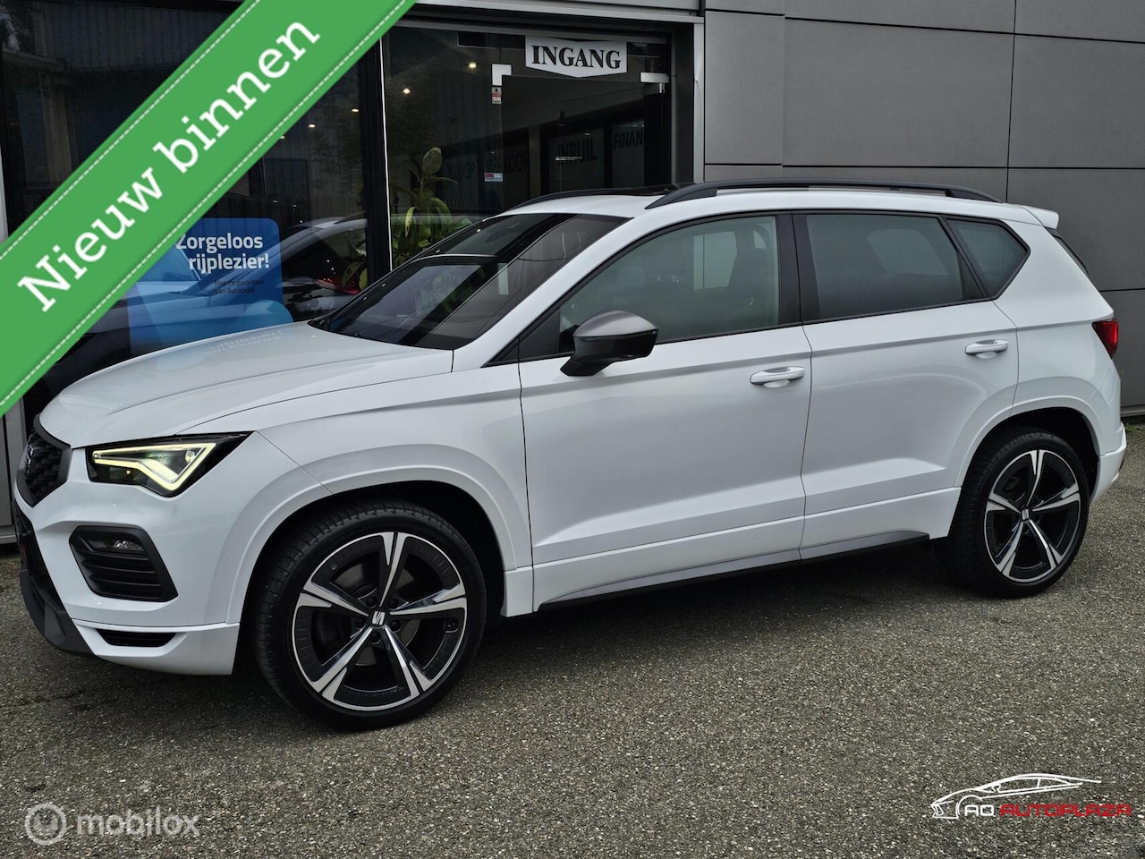 SEAT Ateca - 1.5 TSI FR Facelift Panorama/Virtual/Keyless/Beats/Trekhaak - AutoWereld.nl