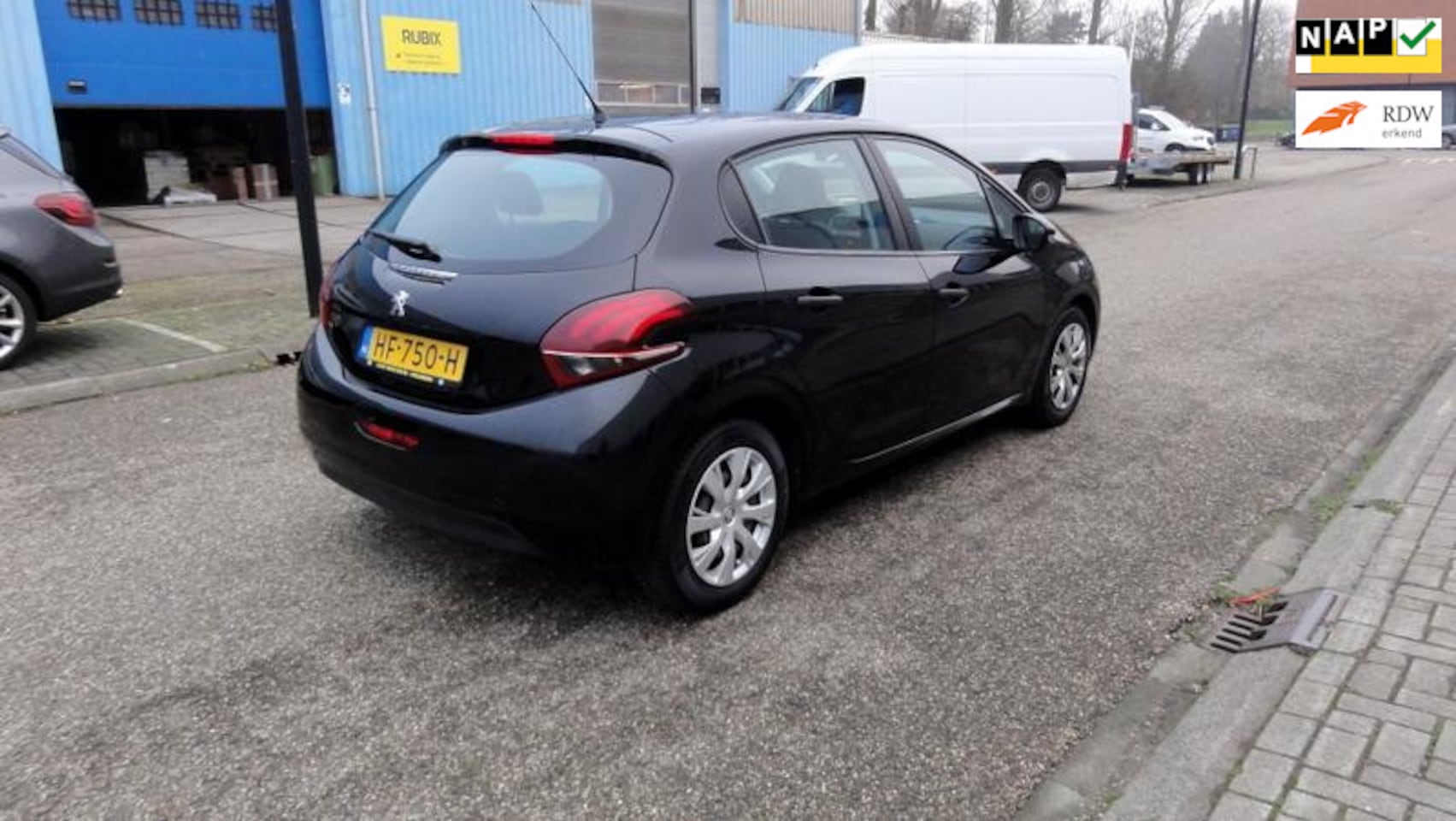 Peugeot 208 - 1.0 PureTech Access BJ 2015 NAP Airco Apk 17/01/2027 - AutoWereld.nl