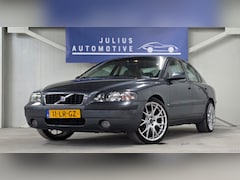 Volvo S60 - 2.4 Momentum Trekhaak 19"Velgen Nieuwe APK Garantie