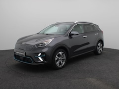 Kia e-Niro - ExecutiveLine 64 kWh | LED | Stoelverwarming | Stoelkoeling | Navigatie | Apple Carplay
