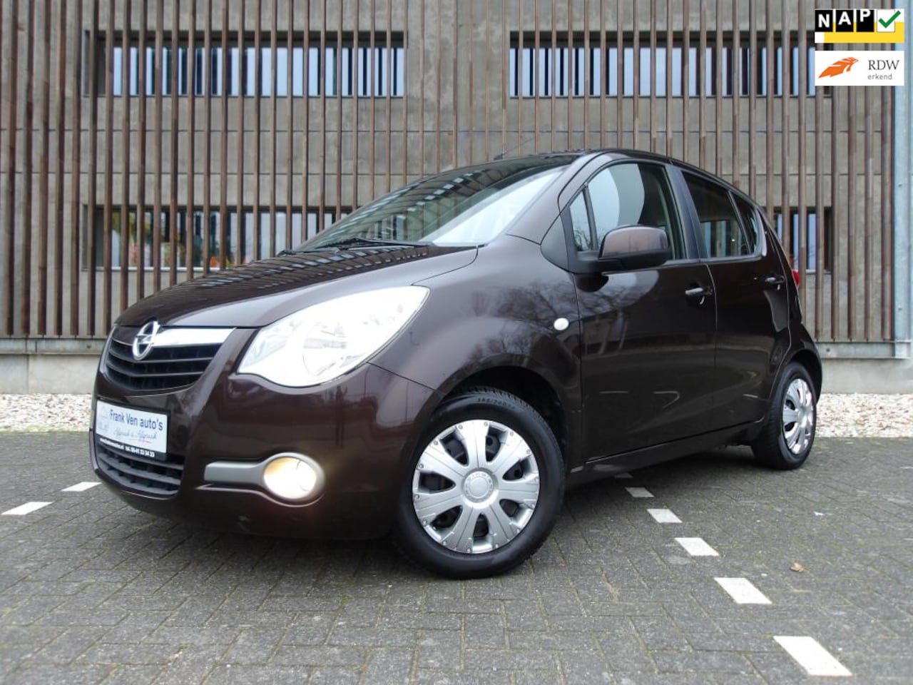 Opel Agila - 1.0 Edition/Bj2013/NAP/AIRCO/CRUISE/5drs/nwe APK/nagenoeg NIEUWE ALL-SEASON banden/boekjes - AutoWereld.nl