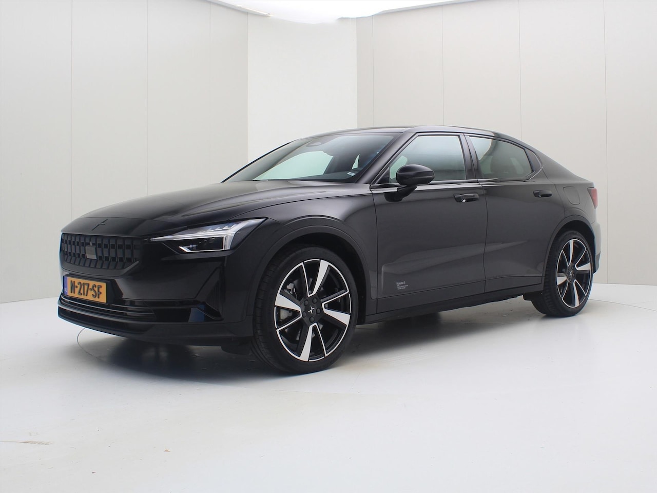 Polestar 2 - Standard Range 224pk 64kWh 96% SoH [ PANO+19INCH+STOELVERWARMING+H/K AUDIO ] - AutoWereld.nl