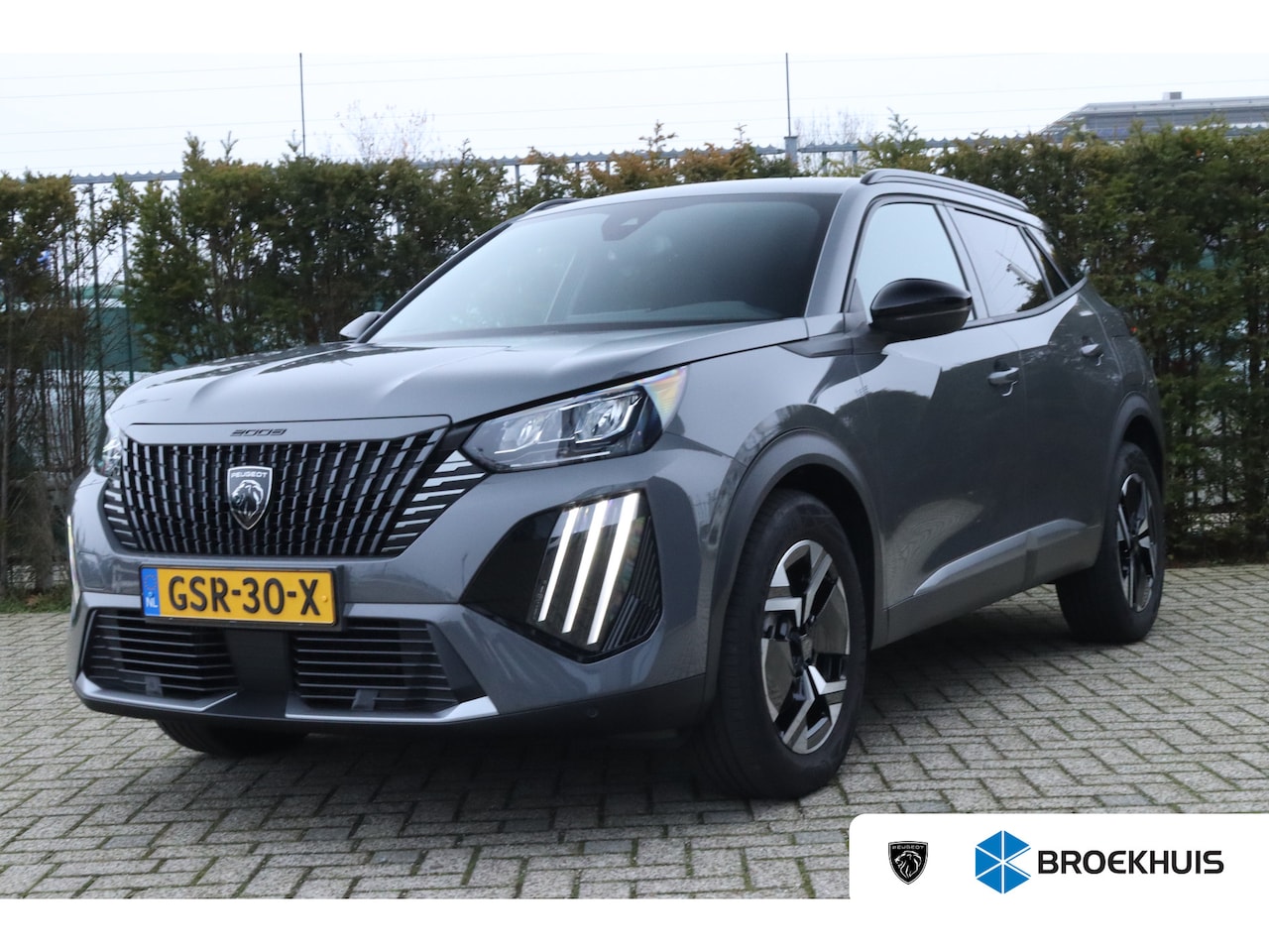 Peugeot 2008 - 1.2 Hybrid 145 Allure | Cruise Control | Parkeersensoren V/A | Carplay | LMV - AutoWereld.nl