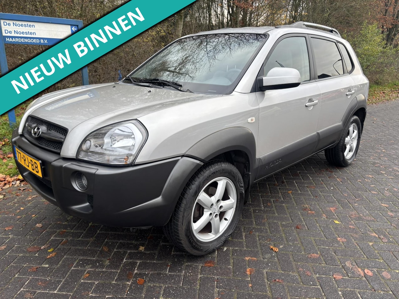 Hyundai Tucson - 2.0i Dynamic | Airco | Nieuwe distributieriem - AutoWereld.nl