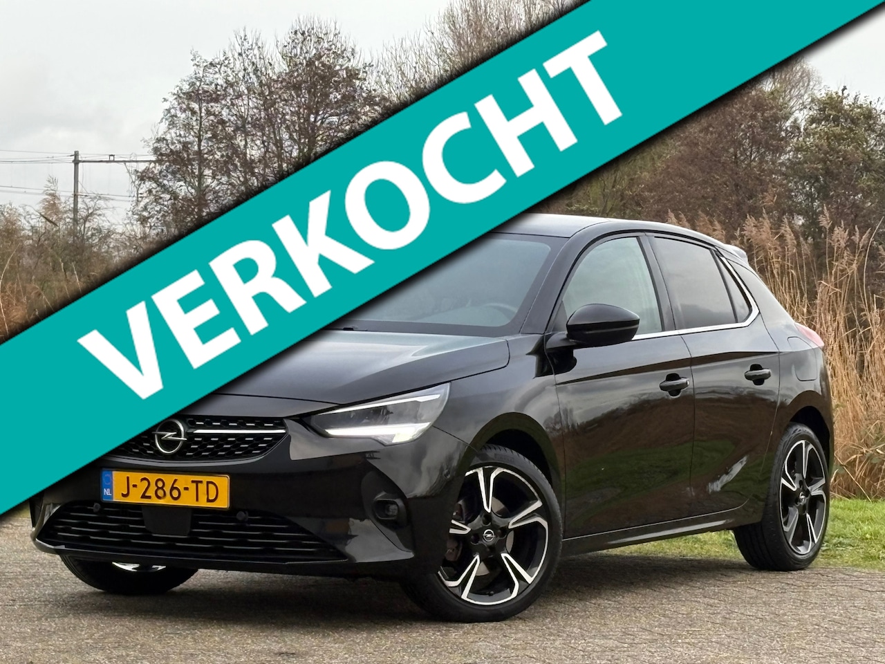 Opel Corsa - 1.2 Elegance Automaat - Carbon Black - Panorama/Carplay/Camera - AutoWereld.nl