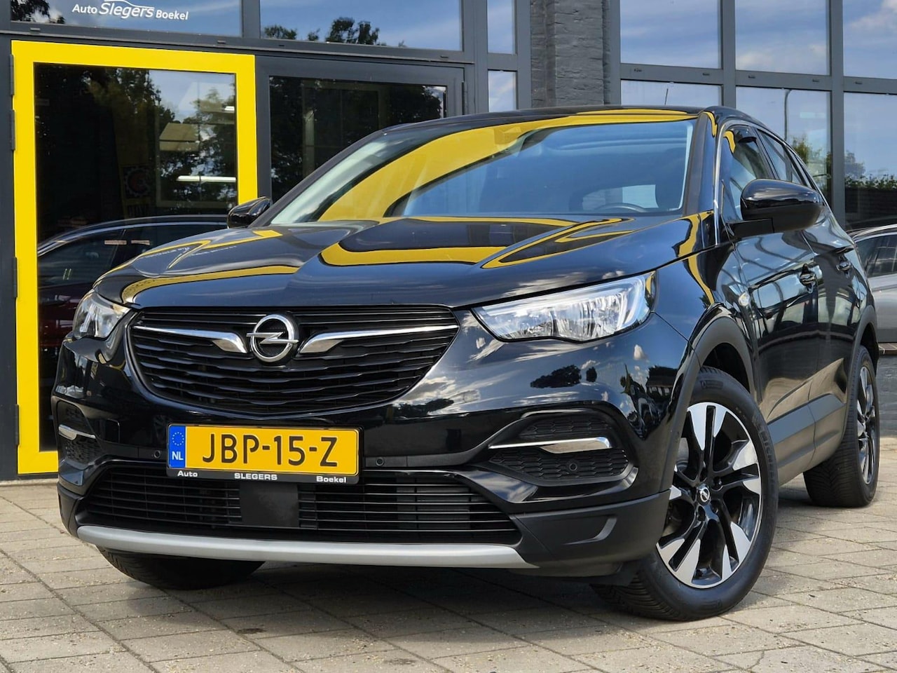 Opel Grandland X - 1.6 Turbo Innovation Automaat | Trekhaak | Sunroof | Parkeer Sensoren | Stoel- en Stuurver - AutoWereld.nl