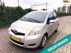 Toyota Yaris - 1.3 VVTi Aspiration
