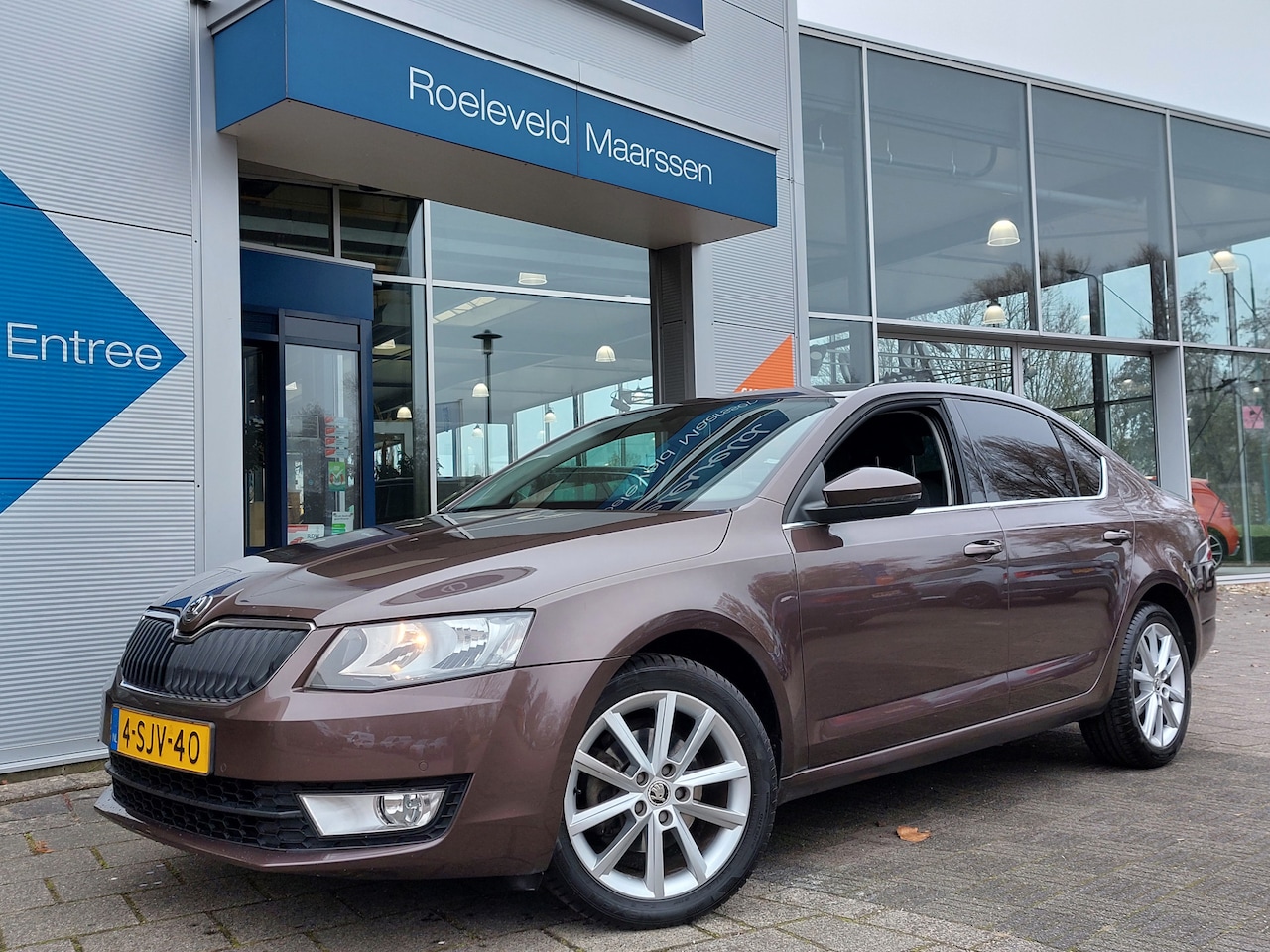 Skoda Octavia - 1.2 TSI 105pk Greentech Ambition Businessline | Navi | Clima | Cruise | Bluetooth Carkit+S - AutoWereld.nl