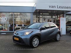 Toyota Aygo X - PLAY APPLE/ANDROID NL-AUTO AD-CRUISE AIRCO PARKEERCAMERA