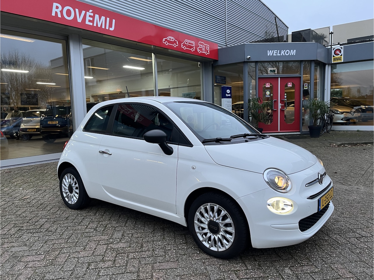 Fiat 500 - 1.0 Hybrid Cult Parkeersensoren, Navi, Bluetooth. - AutoWereld.nl