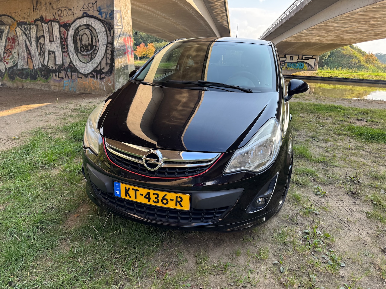 Opel Corsa - 1.6-16V T Color Edition - AutoWereld.nl
