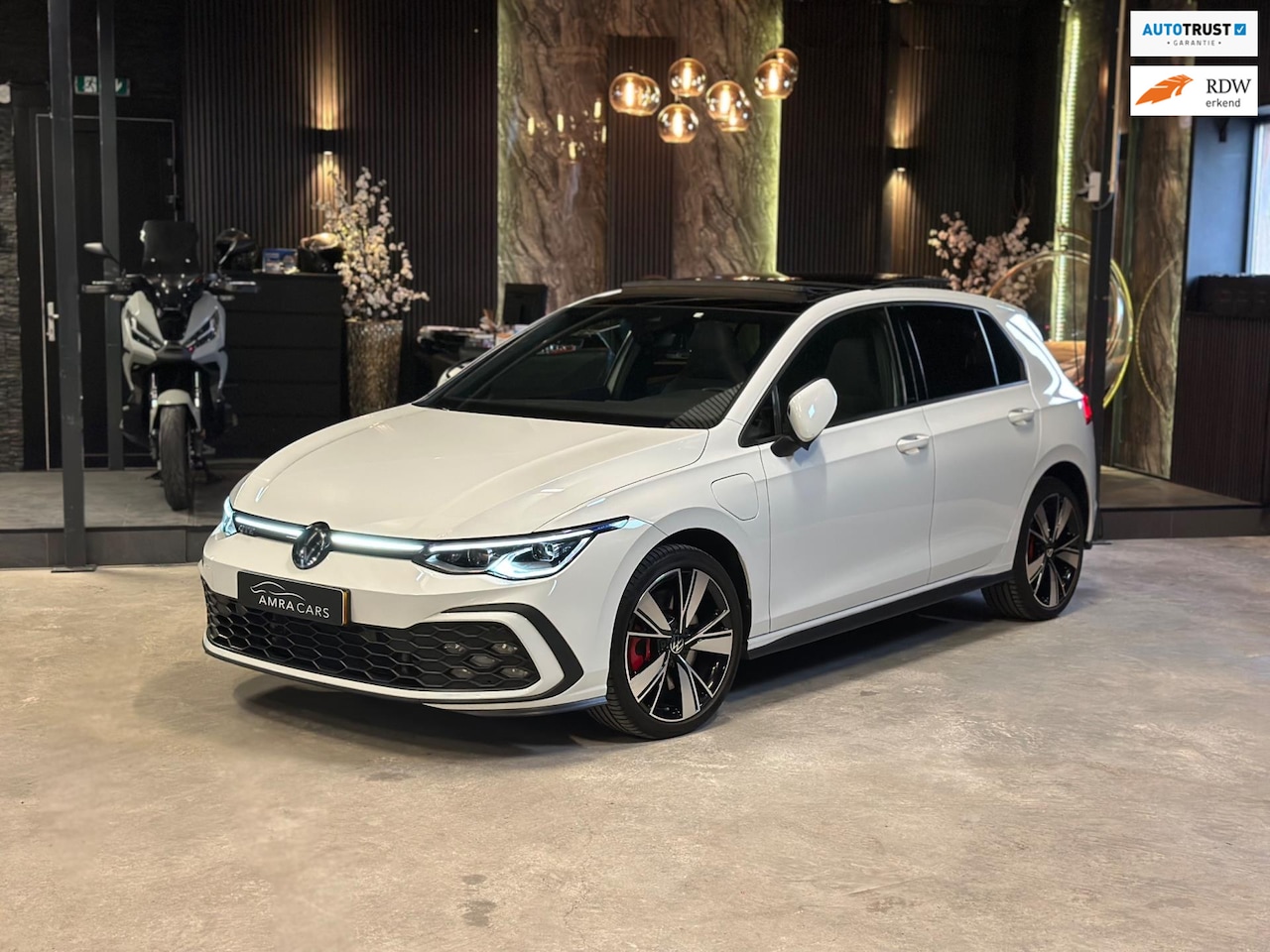 Volkswagen Golf - 1.4 eHybrid GTE|PANO|FULL OPTIONS - AutoWereld.nl
