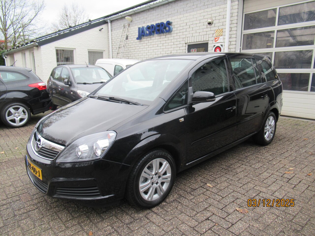 Opel Zafira - 2.2 Business 2.2 Business - AutoWereld.nl