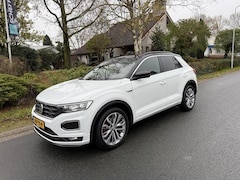 Volkswagen T-Roc - 2.0 TSI 4Motion 190PK DSR R-Line•Pano