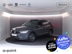 Volkswagen Tiguan - 1.4 TSI eHybrid Life 245 pk Automaat (DSG) | Navigatie | Panoramadak | Parkeersensoren | A
