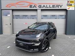 Lynk & Co 01 - 1.5 Bomvol Black Edition 261PK 360°Camera