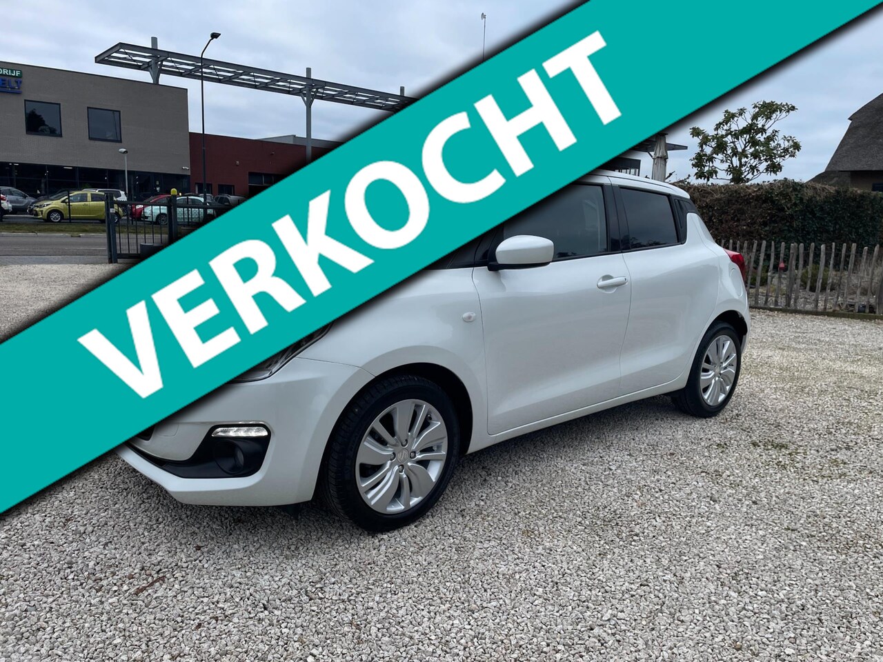 Suzuki Swift - 1.2 Select Apple Carplay, Stoelverw. Navi - AutoWereld.nl