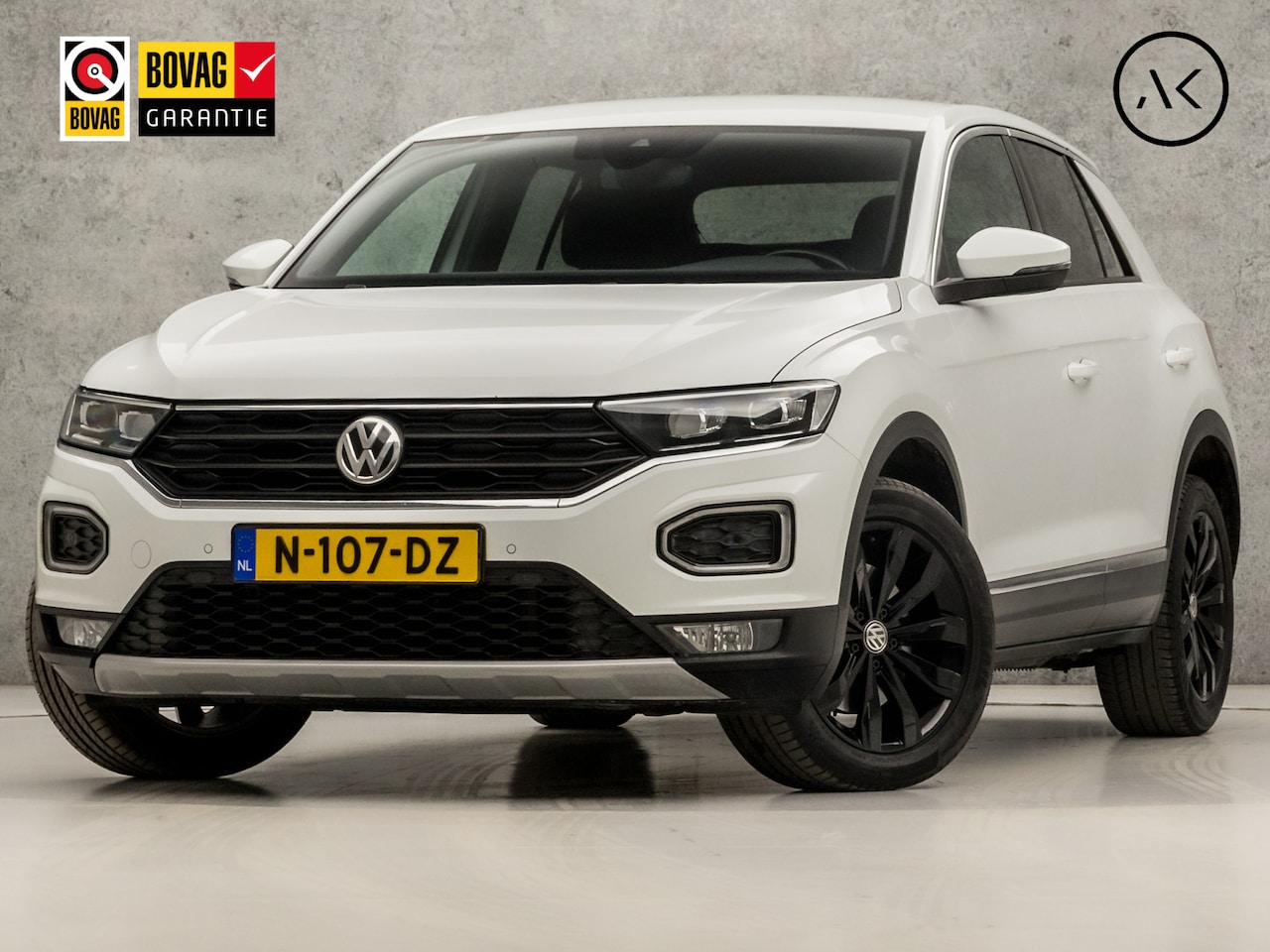 Volkswagen T-Roc - 1.5 TSI Sport 150Pk Automaat (VIRTUAL COCKPIT, APPLE CARPLAY, GROOT NAVI, CLIMATE, LEDER, - AutoWereld.nl