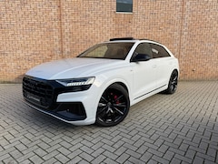 Audi Q8 - 60 TFSI e quattro Pro Line S Competition PANO-HUP-RAUTE-KEYLESS B&O