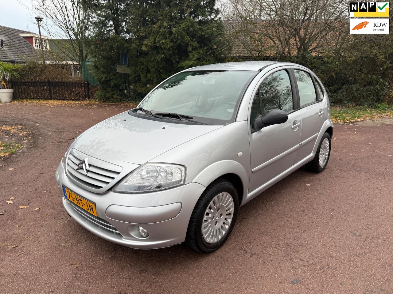 Citroën C3 - 1.6i-16V Exclusive Airco / NAP / APK / AUX USB - AutoWereld.nl