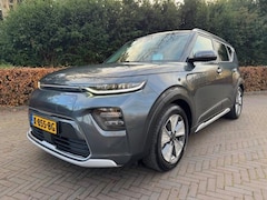 Kia e-Soul - EXECUTIVELINE 64KWH 3 FASE/ACARPLAY/LEER/CAM/LED