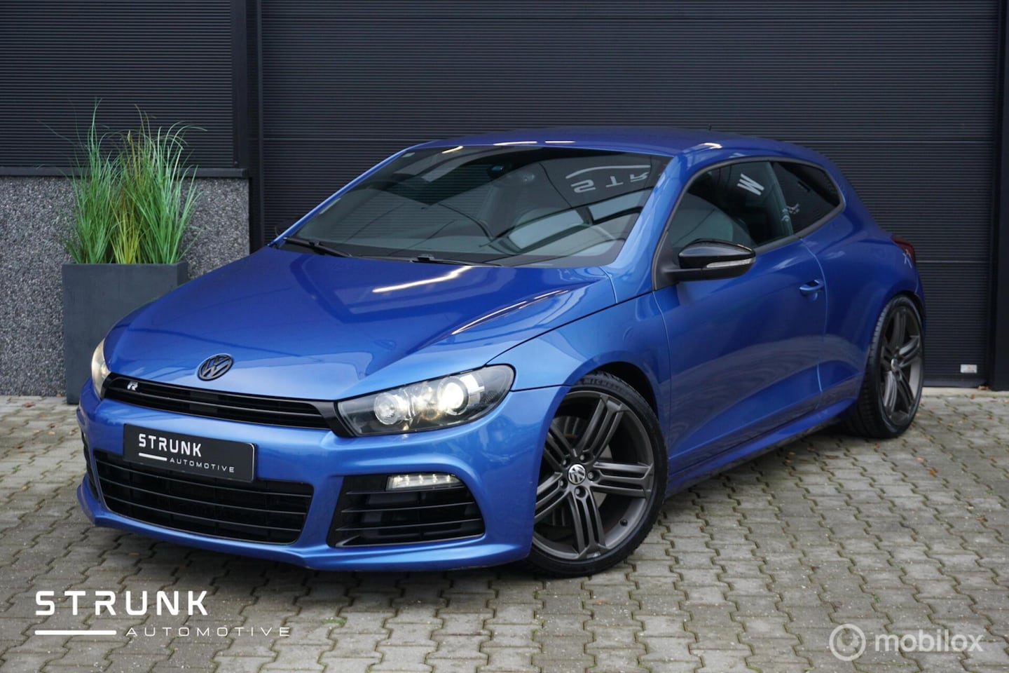 Volkswagen Scirocco - 2.0 TSI R 265 PK DSG Apple Carplay Clima Cruise Stoelverwarming LMV - AutoWereld.nl