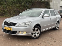 Skoda Octavia Combi - 1.2 TSI Ambition AIRCO CRUISE PSENS NAVI