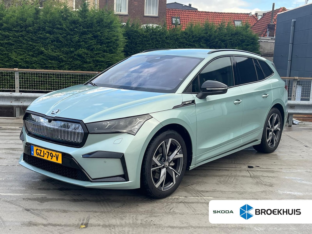 Skoda Enyaq iV - 180PK 62KWH Sportline | HEAD UP | CAMERA ACHTER | STOELVERW. | NAVIGATIE | MEMORY | ADAPT. - AutoWereld.nl