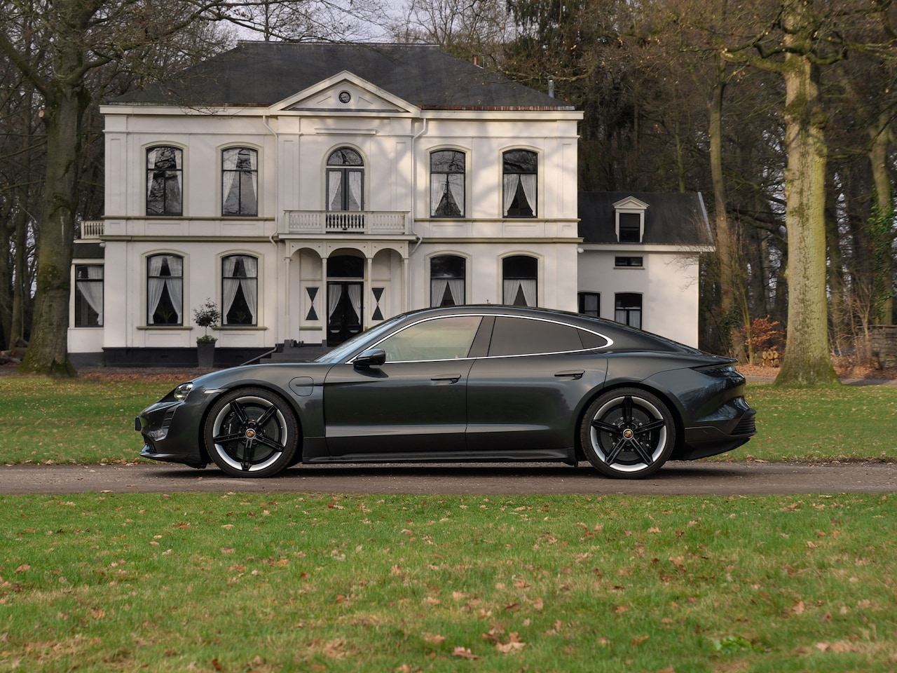 Porsche Taycan - Turbo S 93 kWh | SportDesign Carbon | Burmester | Keramisch | PDCC Sport - AutoWereld.nl
