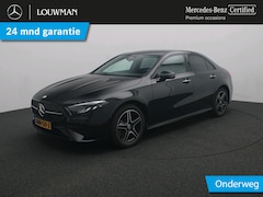 Mercedes-Benz A-klasse - 250 e AMG Plug-In Hybride Trekhaak | AMG Line | Night Pakket | Alarm Klasse 3 | Dodehoekas