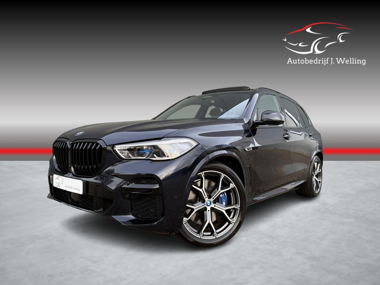 BMW X5 - xDrive45e M-Sport / Pano / tr.hk / Komfortstoelen - AutoWereld.nl