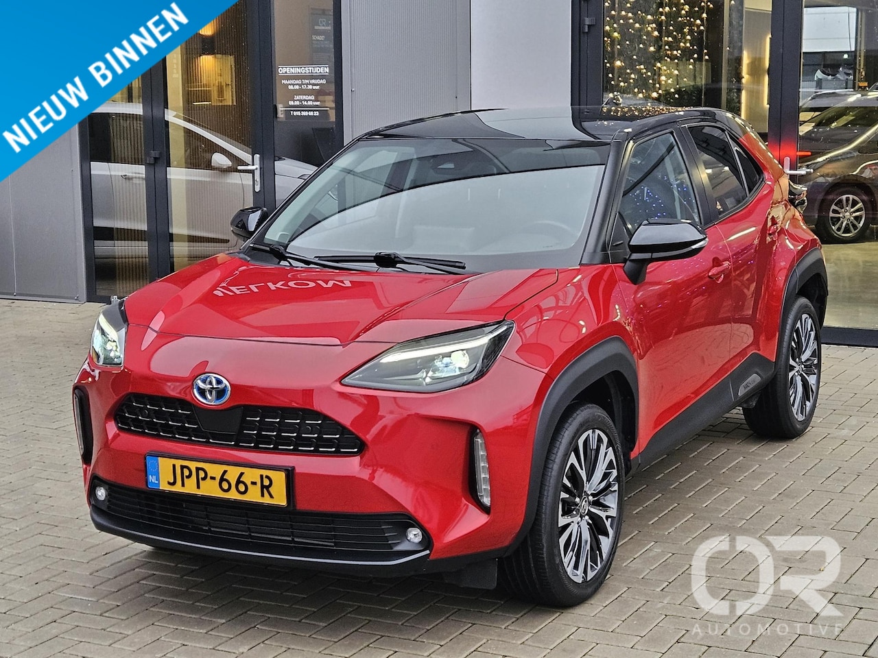 Toyota Yaris Cross - 1.5 Hybrid Executive Two Tone Aut. Panodak HUD - AutoWereld.nl